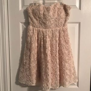 Floral Textured Formal Dress